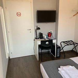 Private Bathroom Single Room
