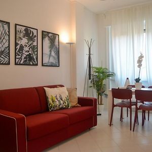 Joivy Lovely Apt For 4 Next To Bus And Metro Station