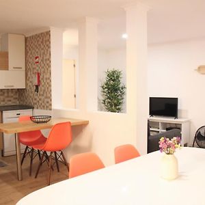 Appartement à 3 Chambres à Coucher