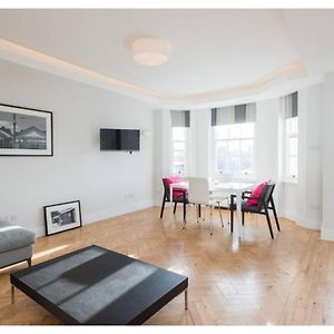 Stylish Flat Near Hyde Park