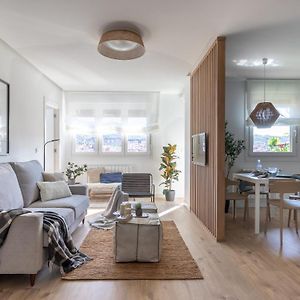 Appartement à 3 Chambres à Coucher