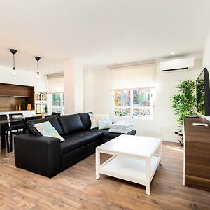 Appartement à 3 Chambres à Coucher