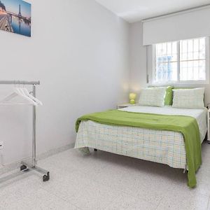 Malagaonbeach 1 - Two Bedrooms - Up To 3 People - 10 Meters Beach