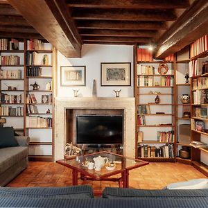 Domus Quiritum Charming, Appartamento D'Epoca A Campo De' Fiori