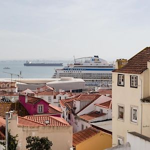 Alfama Terrace Best River And Historic City View Spacious And Charming Ground Floor 18Th Century Building