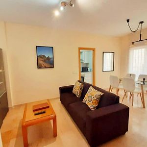 Appartement à 2 Chambres à Coucher