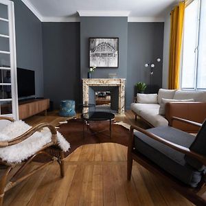Appartement à 3 Chambres à Coucher