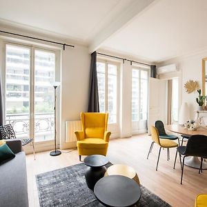 2 BR Appartement Near Tour Eiffel&Trocadéro