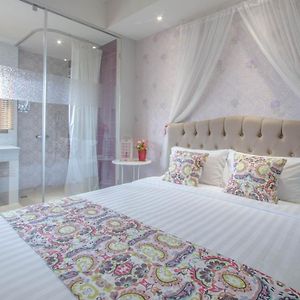 Chambre Standarde Lit Queen-Size