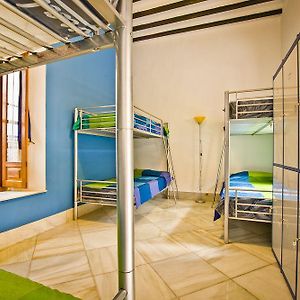 Dormitory Room Mixed