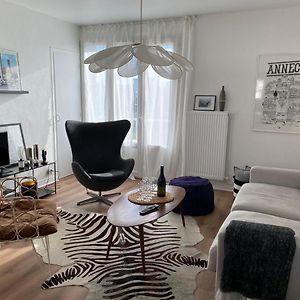 Appartement à 2 Chambres à Coucher