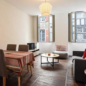 Appartement à 2 Chambres à Coucher
