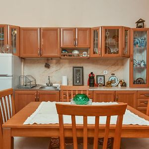 Sofia Retro - Top Center 1Bdr Apartment By Flat Mаnager