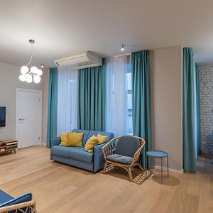Appartement à 5 Chambres à Coucher