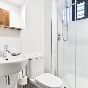 Appartement à 3 Chambres à Coucher