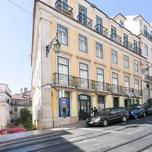 Chiado Deluxe Gem 4Bdr Amazing Apartment