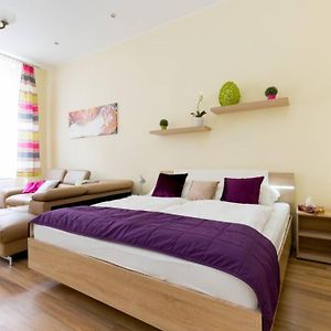 Appartement à 2 Chambres à Coucher
