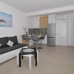 Apartment Relax And Holiday