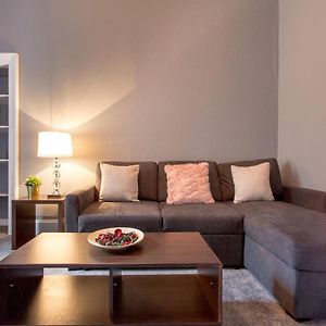 Stunning 2-Bed Apartment In Central Edinburgh