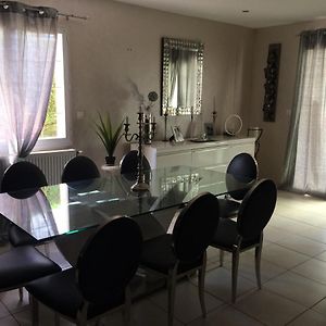 Villa à 2 Chambres à Coucher