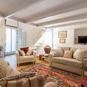 Charming Studio Near Piazza Castello By Wonderful Italy