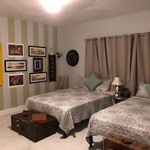 Spacious And Comfy Suite Near Mia 2 Queen Beds