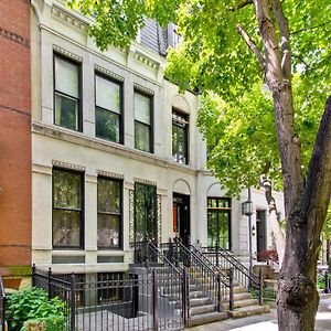 Historic Luxury Townhouse In Downtown Chicago