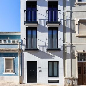 Stupendo-One Room Concept-Center-Air Conditioning-Free Park