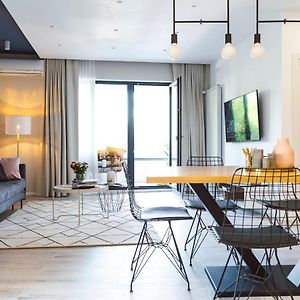 Appartement à 3 Chambres à Coucher