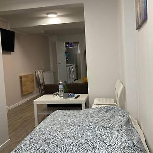 Appartement à 3 Chambres à Coucher