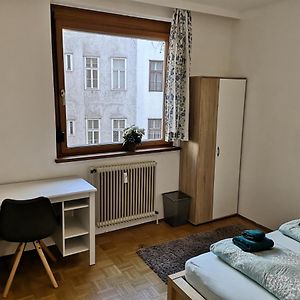 Hidden Gem By Jr City Apartments