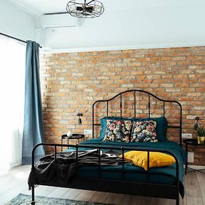 Beautiful Apartment - Top Location + Netflix