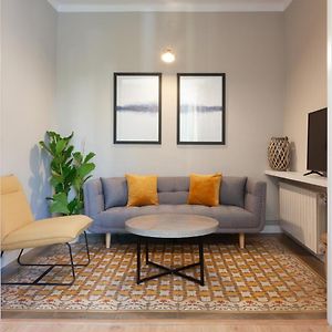 Appartement à 3 Chambres à Coucher