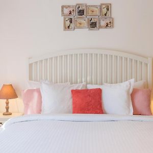 Studio T By Mrg Apartments