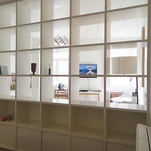 Chiado Bright Modern Apt With Ac Elevator