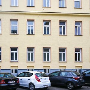 Elegant Duplex Danube Canal