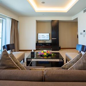 Emaar Residences Fashion Avenue Formerly Address Dubai Mall By The S Holiday Homes