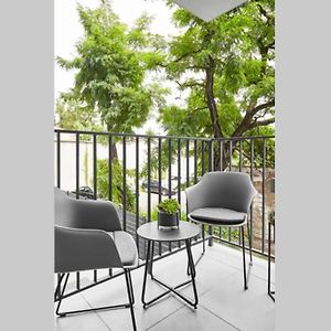 Househost Apartment: Miodowa 42/8A Street