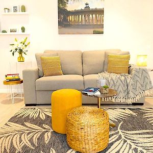 Apartamento Nuevo Y Reformado Al Lado De La Gran Via Madrilena