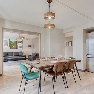 Appartement à 2 Chambres à Coucher