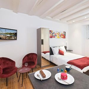 Appartement de Luxe à 1 Chambre à Coucher