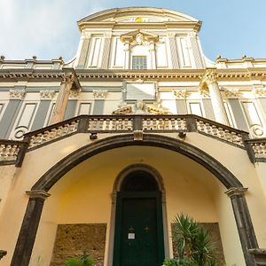 Casana On Christmas Alley By Napoliapartments
