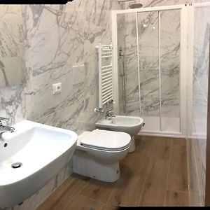Appartement à 3 Chambres à Coucher