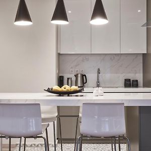 Charitos Iχ, Chic N Modern 2Bd Apt