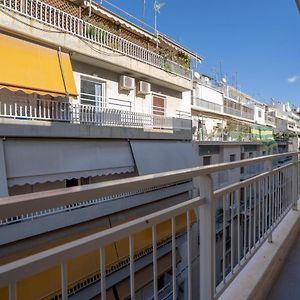 Urban Boho Apartment In Koukaki