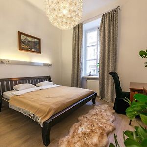 Freta Unique Old Town Apartment