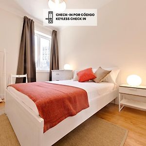 Appartement à 4 Chambres à Coucher