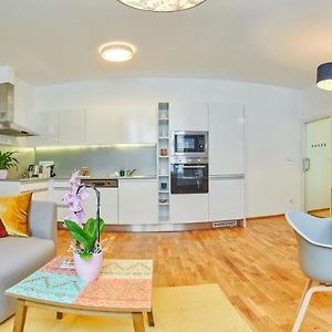 Appartement à 2 Chambres à Coucher