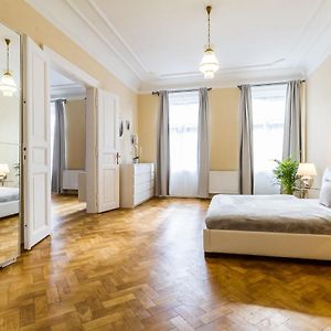 2Bds Apartment In Ujezd - P14