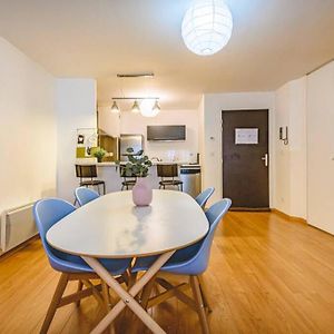 Appartement à 2 Chambres à Coucher